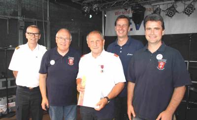 Jubilumsfest der Freiwilligen Feuerwehr Klein-Krotzenburg mit den Gsten aus KLeinhflein mit Kommandant Dipl.-Ing. Robert Lehr und Ehrenhauptbrandinspektor Edwin Neubauer 