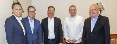 Pressefoto nach der Nominierung als Brgermeisterkandidat im April 2022 der CDU Hainburg. Foto: Axel Hampe