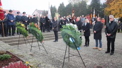 Volkstrauertag 2022 auf dem Friedhof in Hainburg/Klein-Krotzenburg
Foto: Erhard Bonifer