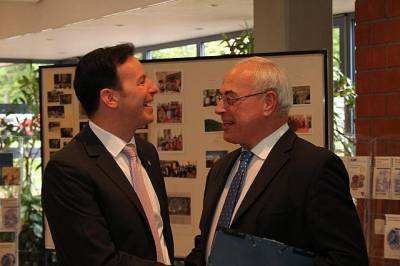 Im Gesprch mit dem Landesvorsitzenden des VdK Hessen-Thringen Paul Weimann; Foto: Schneider, VdK