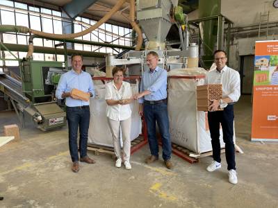 Gewerbe - Besuch in der Ziegelei Wenzel mit unserer Bundestagsabgeordneten Patricia Lips. Innovative und nachhaltige Produkte aus Hainburg, die wir auch für unsere Bauten verwenden